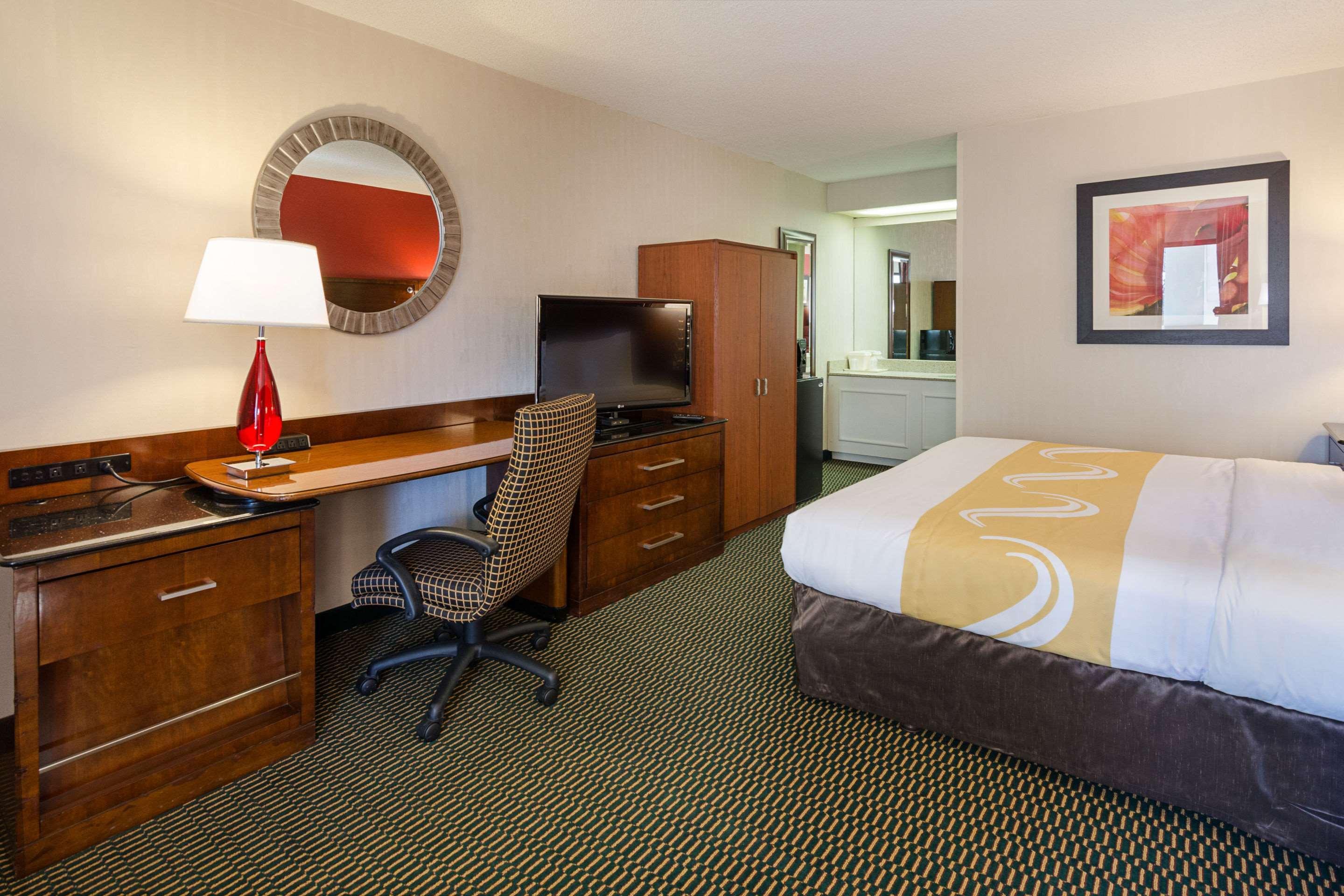 Quality Inn Christiansburg - Blacksburg Ngoại thất bức ảnh
