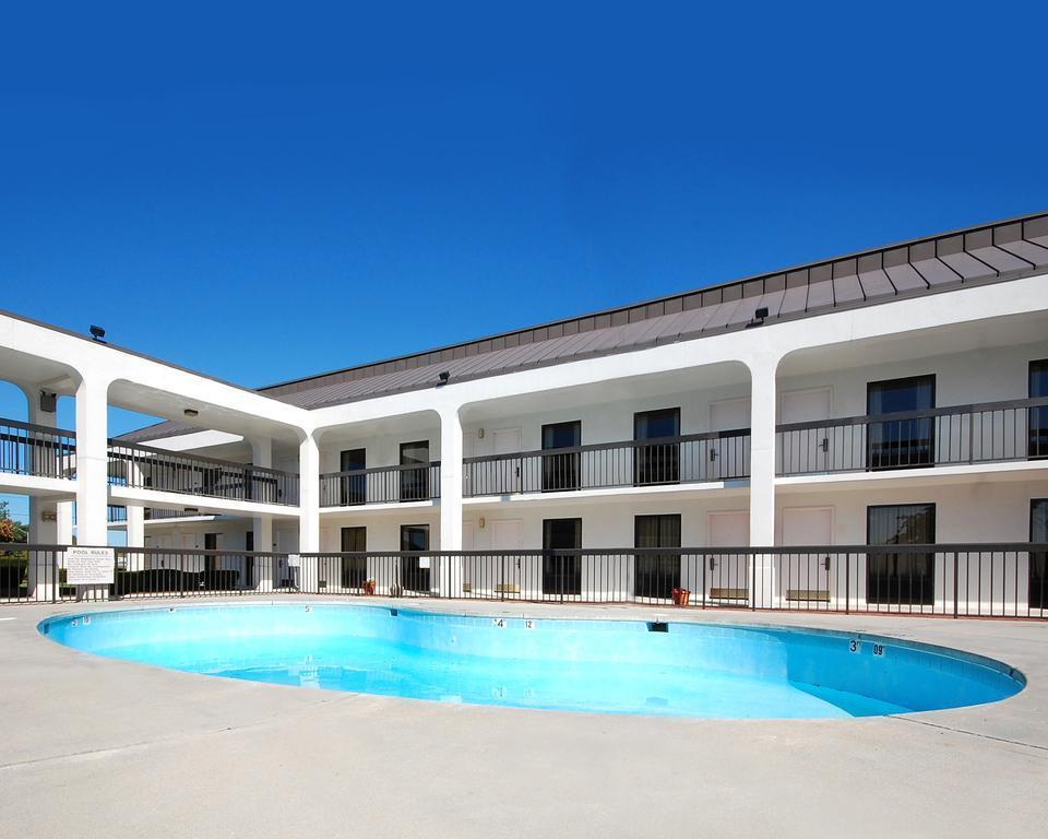 Quality Inn Christiansburg - Blacksburg Ngoại thất bức ảnh