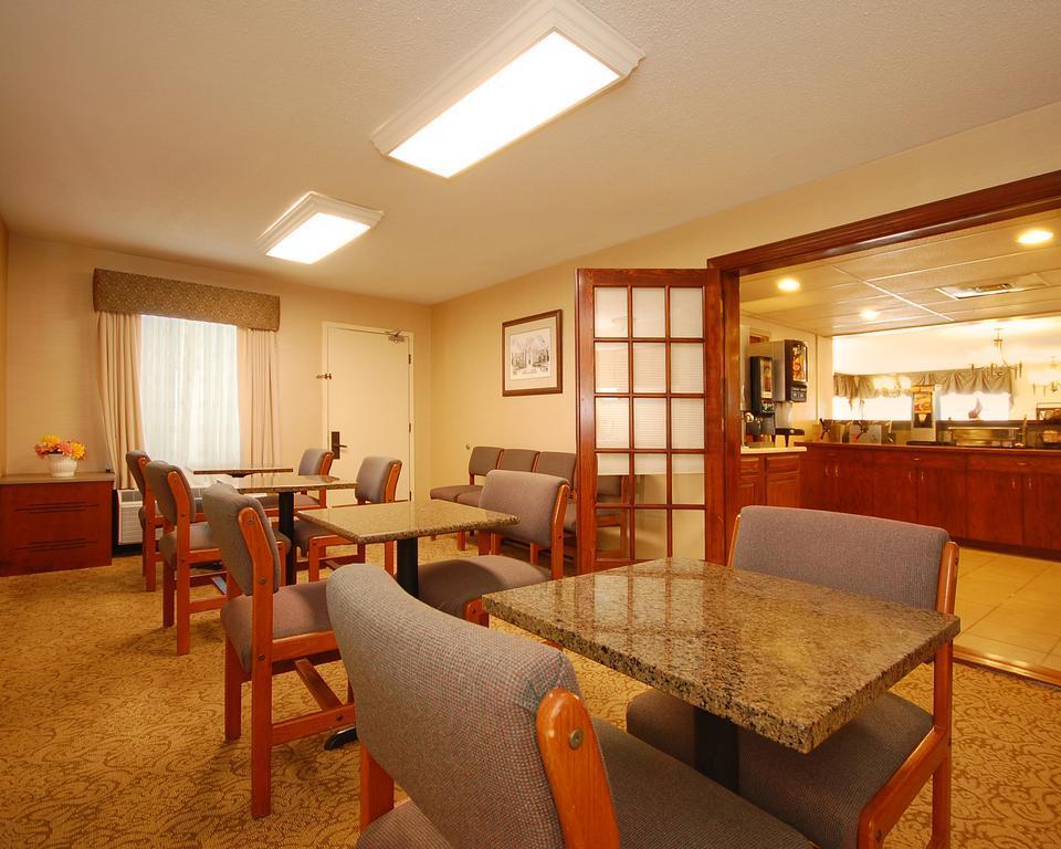 Quality Inn Christiansburg - Blacksburg Ngoại thất bức ảnh