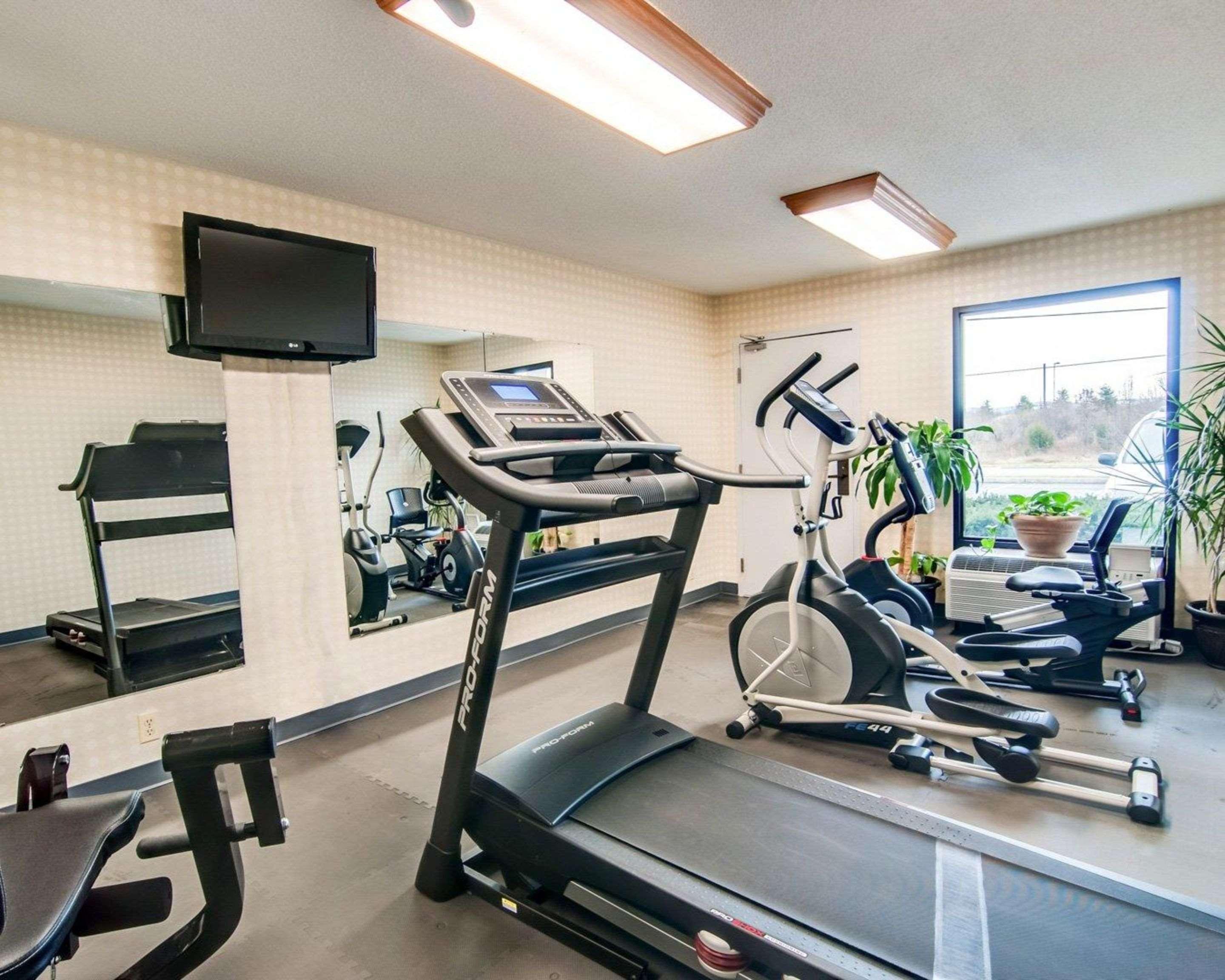 Quality Inn Christiansburg - Blacksburg Ngoại thất bức ảnh