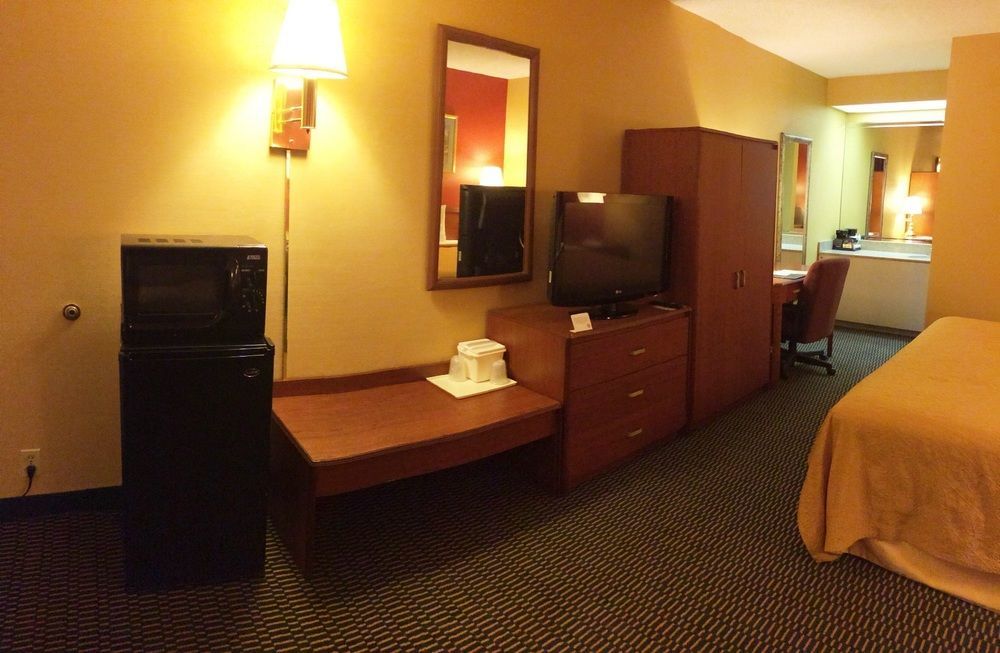 Quality Inn Christiansburg - Blacksburg Ngoại thất bức ảnh