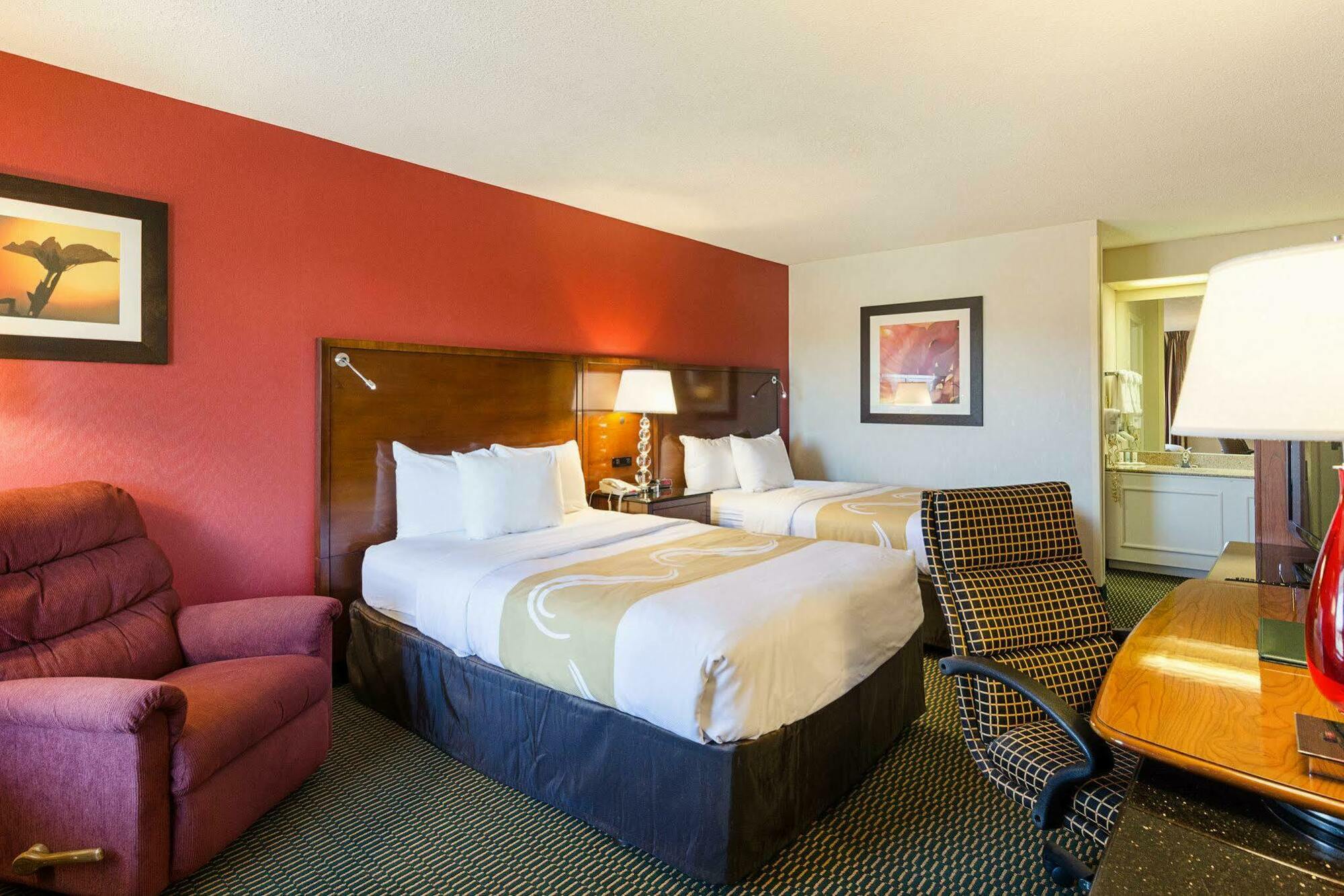 Quality Inn Christiansburg - Blacksburg Ngoại thất bức ảnh